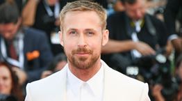 Ο Ryan Gosling δηλώνει ενοχλημένος στην τοποθεσία Oscars