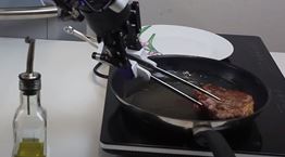 Θα εμπιστευόσουν τη μπριζόλα σου σε αυτό το ρομπότ για να την ψήσει;