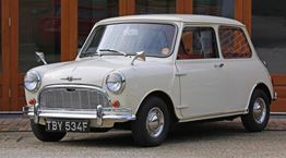 Ένα ολοκαίνουργιο Mini Cooper του '68 βγαίνει στο σφυρί