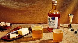 Η απάντηση στο κρύο λέγεται Hot Buttered Rum