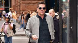 Το bomber jacket που θα φοράς όλο τον χειμώνα