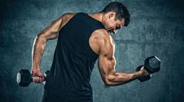 Χτίζοντας δύναμη και μύες με βαράκια