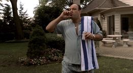 Πάντα θα μνημονεύουμε τα κοντομάνικα του Tony Soprano