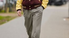 Παντελόνια με τσάκιση, η νέα μας εμμονή