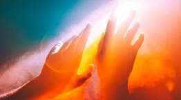 Μία είναι ουσία, υπάρχει αθανασία αρκεί να προσπεράσουμε αυτόν τον νόμο της φυσικής