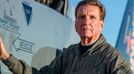 H περιπετειώδης ζωή του δισεκατομμυριούχου Larry Connor