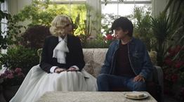 Peter Strickland, τι κοινό έχουν ο Σάκης Ρουβάς και ο Μάκης Παπαδημητρίου;