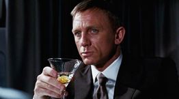 Οι 5 λιγότερο παχυντικοί τρόποι για να απολαμβάνεις τα ποτά σου