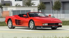 Πωλείται σπάνια Ferrari Testarossa Spider, για αληθινό Outrun