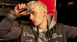 7 μποξέρ απ&#39; όλο τον κόσμο στη νέα καμπάνια του Dior Homme Sport