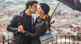 Η συλλογή της Guess είναι μία ωδή στον κόσμο των αγώνων αυτοκινήτου