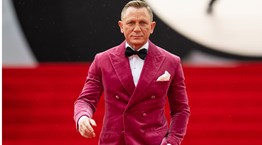 Κι αν το βελούδινο σακάκι είναι φέτος της μόδας;