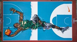 Τα γήπεδα μπάσκετ στα Σεπόλια μεταμορφώνονται για τον Γιάννη Αντετοκούνμπο