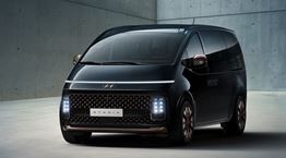 Το Hyundai Staria είναι βγαλμένο από το μέλλον
