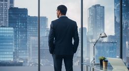 4 συνήθειες που σε εμποδίζουν να πετύχεις στη δουλειά και τη ζωή