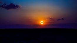 Όσα πρέπει να ξέρεις για τη σημερινή ολική έκλειψη ηλίου