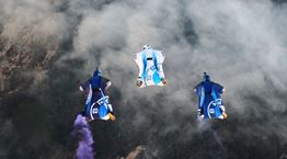 Η BMW μόλις έφτιαξε μία ηλεκτρική στολή πτήσης