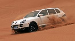 Πώς η Porsche πριν 27 χρόνια αποφάσισε να πουλάει SUV