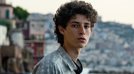 The Hand of God: Ο σπουδαίος Paolo Sorrentino επιστρέφει στην αγαπημένη του Νάπολη