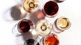 Τα καλύτερα ελληνικά κρασιά για το 2022