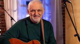 Ο Νίκος Πορτοκάλογλου είναι ίδιος ο πατέρας του