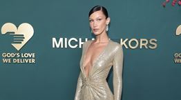 Το viral συρτάκι της Bella Hadid