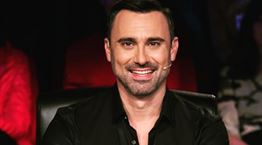 Ο Γιώργος Καπουτζίδης απαντά στην Αφροδίτη Λατινοπούλου