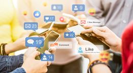 Πόσοι Έλληνες είναι ενεργοί στα social media