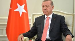 Ο Recep Tayyip Erdogan απειλεί να στείλει και τρίτο ερευνητικό σκάφος στο Αιγαίο