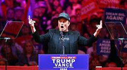 Ο Elon Musk λέει ότι είναι στους 20 καλύτερους παίκτες του Diablo IV στον κόσμο