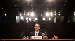 Η τεχνολογική δίκη του αιώνα βρίσκει το Facebook κατηγορούμενο