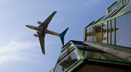 Έρχονται όρια στους ρύπους των αεροπλάνων