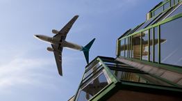 Σταθερή η υγεία του Alexei Navalny μετά την αερομετακομιδή του στο Βερολίνο