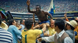Ο Pelé και τα απίθανα ρεκόρ της ζωής του