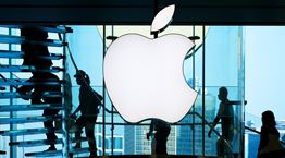 H Apple δίνει τα ρέστα της στην τεχνητή νοημοσύνη