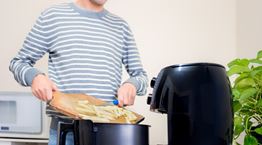 Υπάρχει περίπτωση το air fryer να σε κατασκοπεύει