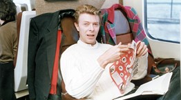 Όσα έμαθε η ζωή στον David Bowie