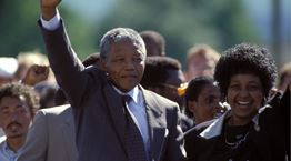 Ο Nelson Mandela μέσα από τα μάτια των δικών του ανθρώπων