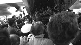 Οι 7 ημέρες που συγκλόνισαν τον κόσμο