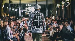 Το athleisure στυλ της &quot;Eastpak x White Mountaineering&quot; συναντά την Ιαπωνία