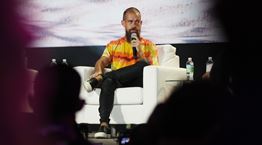 Όσο ο Elon Musk διεκδικούσε το Twitter, ο Jack Dorsey ετοίμαζε την επιστροφή του