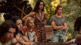 5 σειρές και ταινίες για να &#39;λιώσεις&#39; αυτό στο σαββατοκύριακο