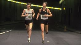 Τι να τρως και να πίνεις πριν, κατά τη διάρκεια και μετά από έναν αγώνα αντοχής