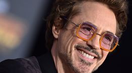 O Robert Downey Jr. παραμένει ένας ερωτευμένος σύζυγος