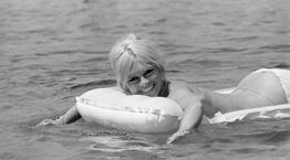 Αλήθειες και μύθοι για το σεξ στις διακοπές