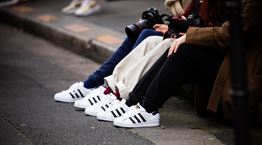 Ξέρουμε ποια sneakers της Adidas σου ταιριάζουν