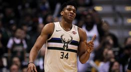 O Γιάννης Αντετοκούνμπο έχει γενέθλια