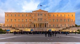 Οι πιθανότητες για εκλογές το φθινόπωρο