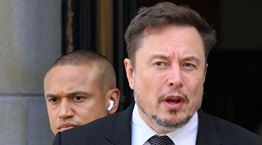 Musk: 'Δεν προσπαθούν καν να δολοφονήσουν τον Biden και την Kamala'