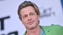 Η ιστορία πίσω από τα κασμιρένια πουκάμισα του Brad Pitt